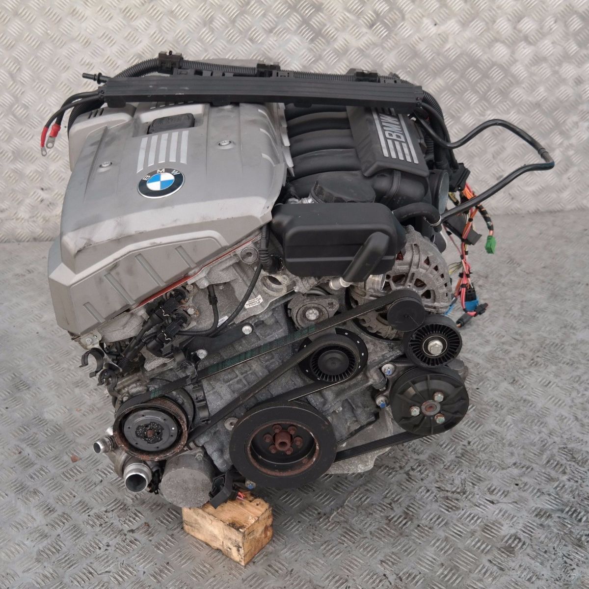 BMW E60 E61 E90 E91 Moteur Nu 523i 525i 323i 325i N52 N52B25A GARANTIE