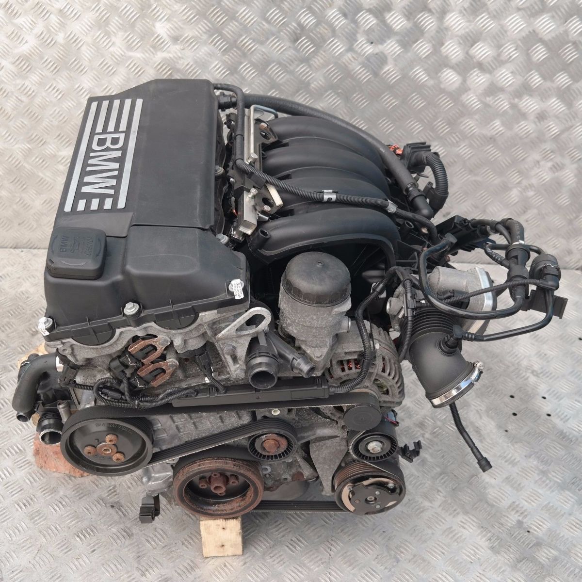 BMW 1 3 Serie e87 e90 116i 316i Moteur Complet NOUVAU DISTRIBUTIONS GARANTIE