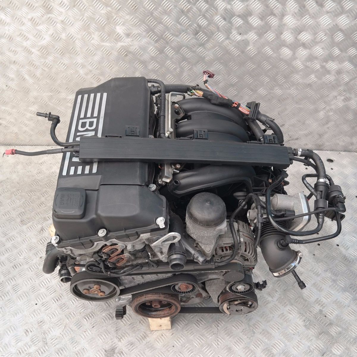 BMW 1 3 Serie e87 e90 116i 316i Moteur Complet NOUVAU DISTRIBUTIONS GARANTIE