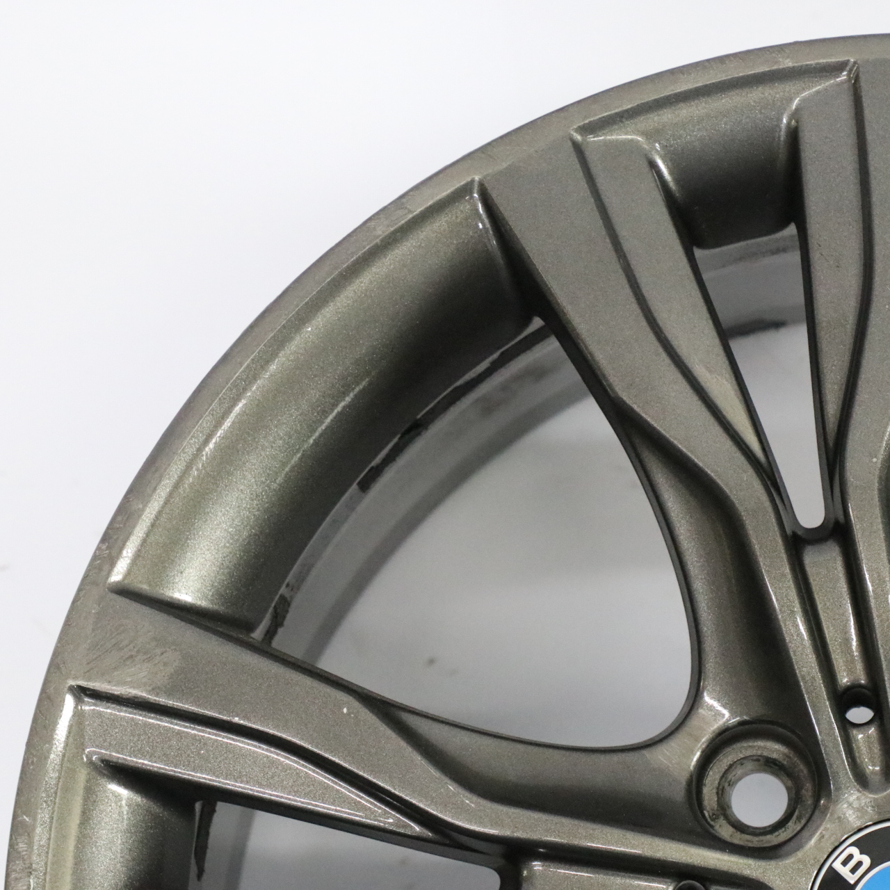 BMW F45 F46 Jante en alliage gris ferrique 18" Y Spoke 484 ET:57 8J 6855093