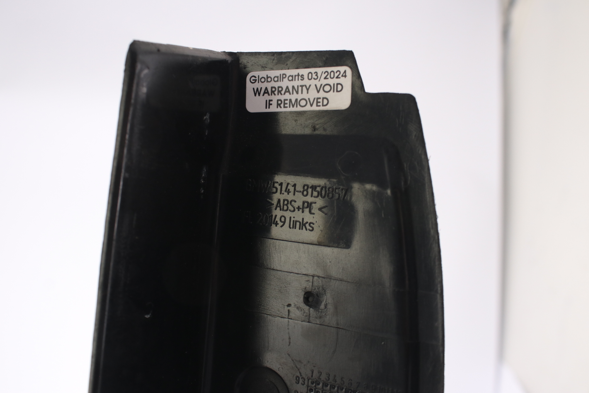 BMW E38 Panneau de recouvrement de carte de porte avant gauche Noir 8150857