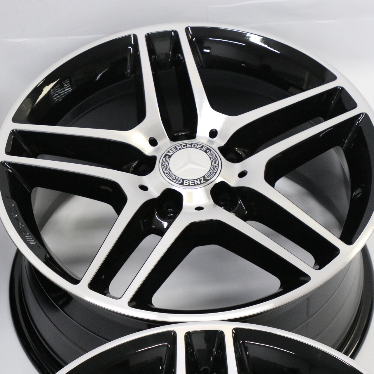 Mercedes W204 AMG Set Complet 4x Jante Alliage 17" 5 Double Spoke