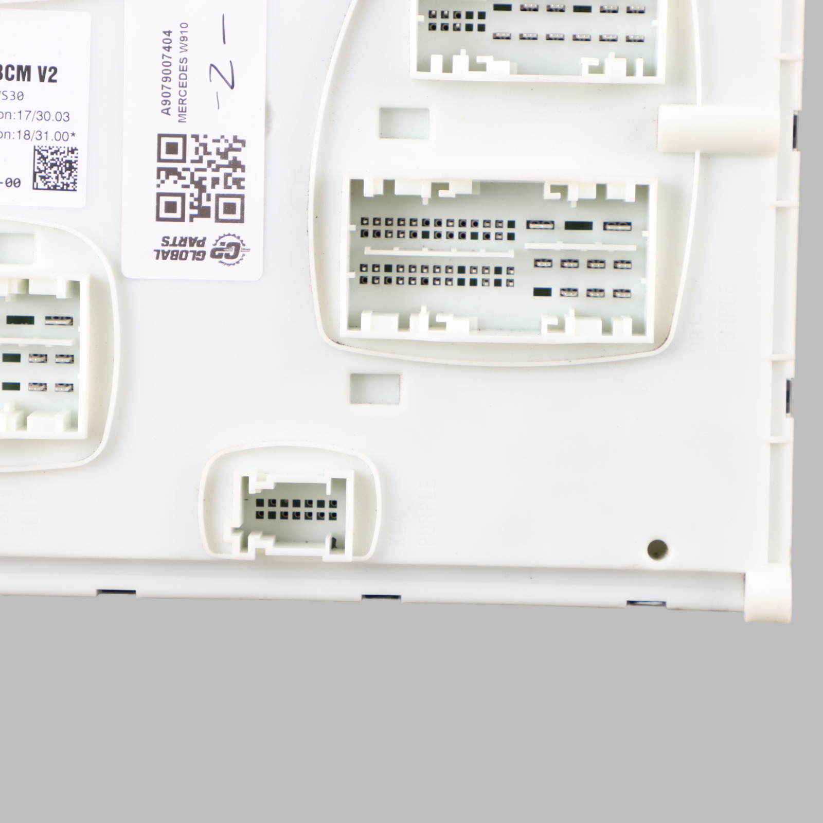 Mercedes Sprinter W907 W910 Body Control Module ECU A9079007404