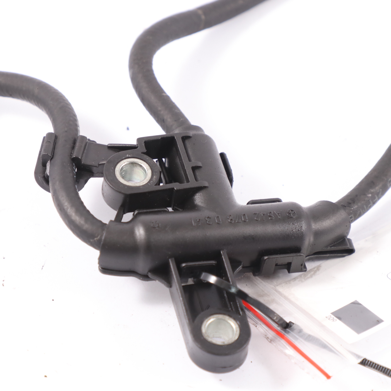 Mercedes W204 Diesel OM642 Fuel Return Leak Line With Bracket A6420780341