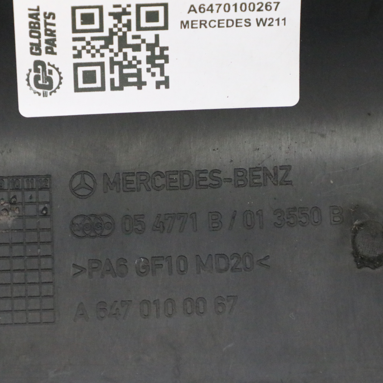 Mercedes W211 S211 Diesel OM647 Plaque couverture supérieure moteur  A6470100267