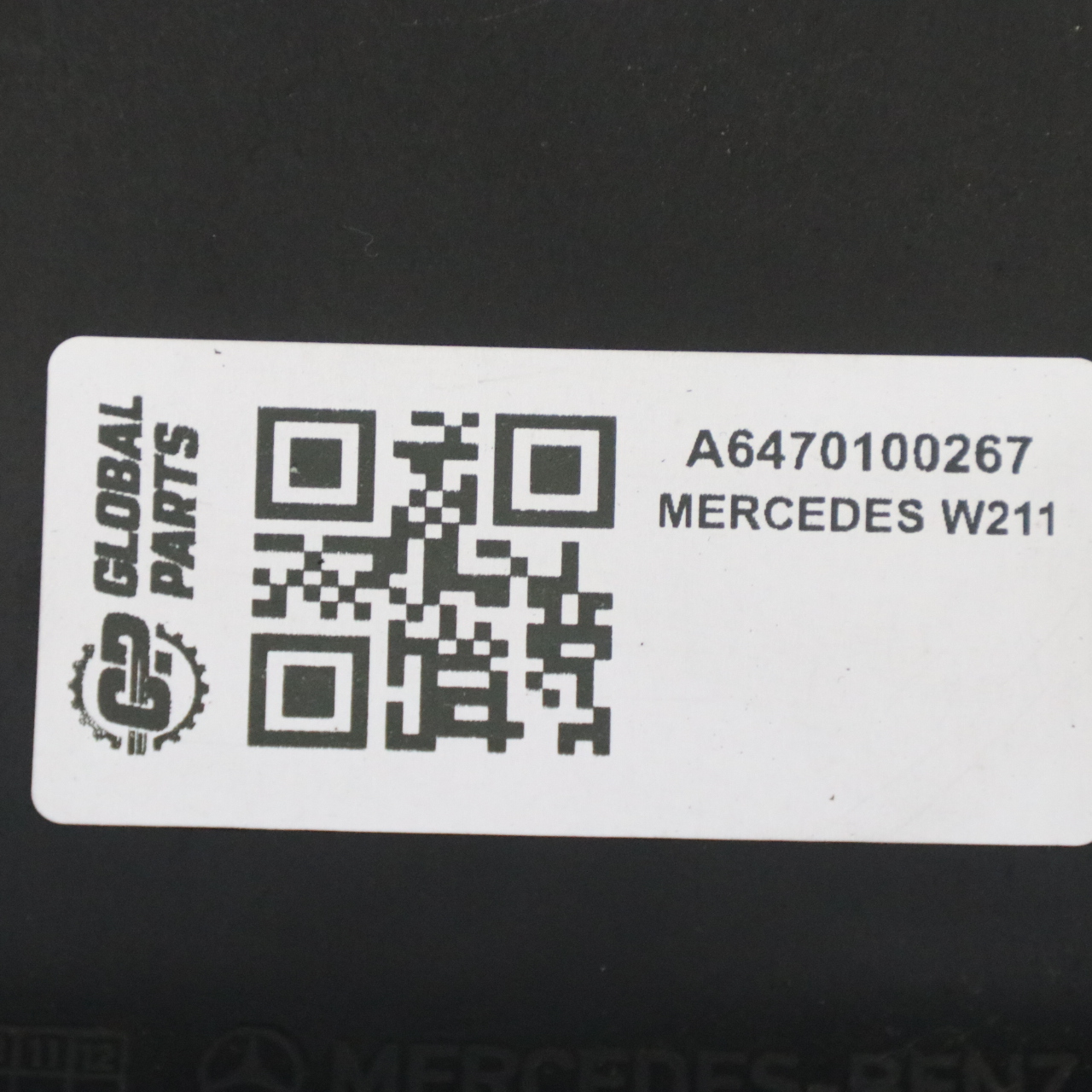 Mercedes W211 S211 Diesel OM647 Plaque couverture supérieure moteur  A6470100267