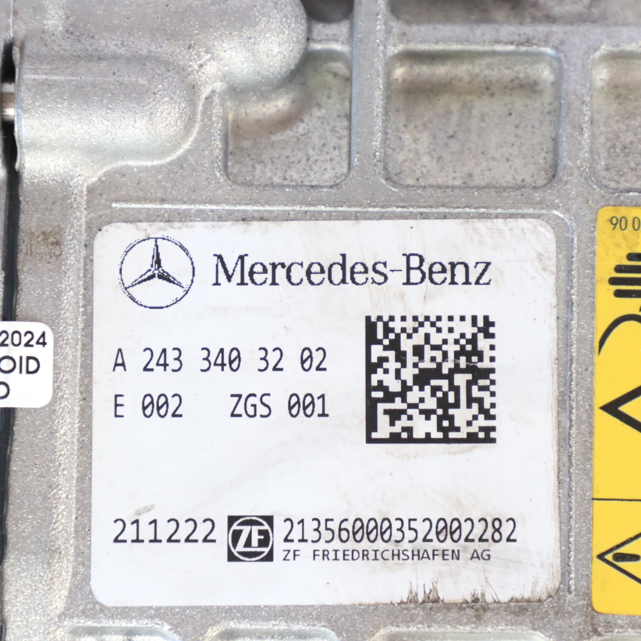 Mercedes EQA H243 350 4MATIC Moteur électrique Arrière 35k, A2433403202 GARANTIE