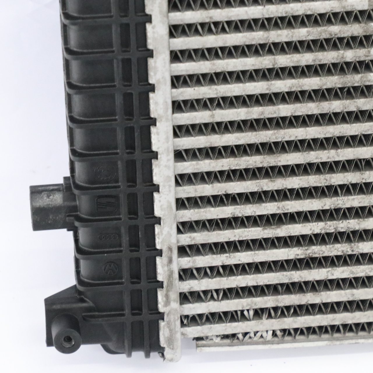 Volkswagen VW Sharan 7N Intercooler Radiateur Unité refroidissement 3C0145805AM