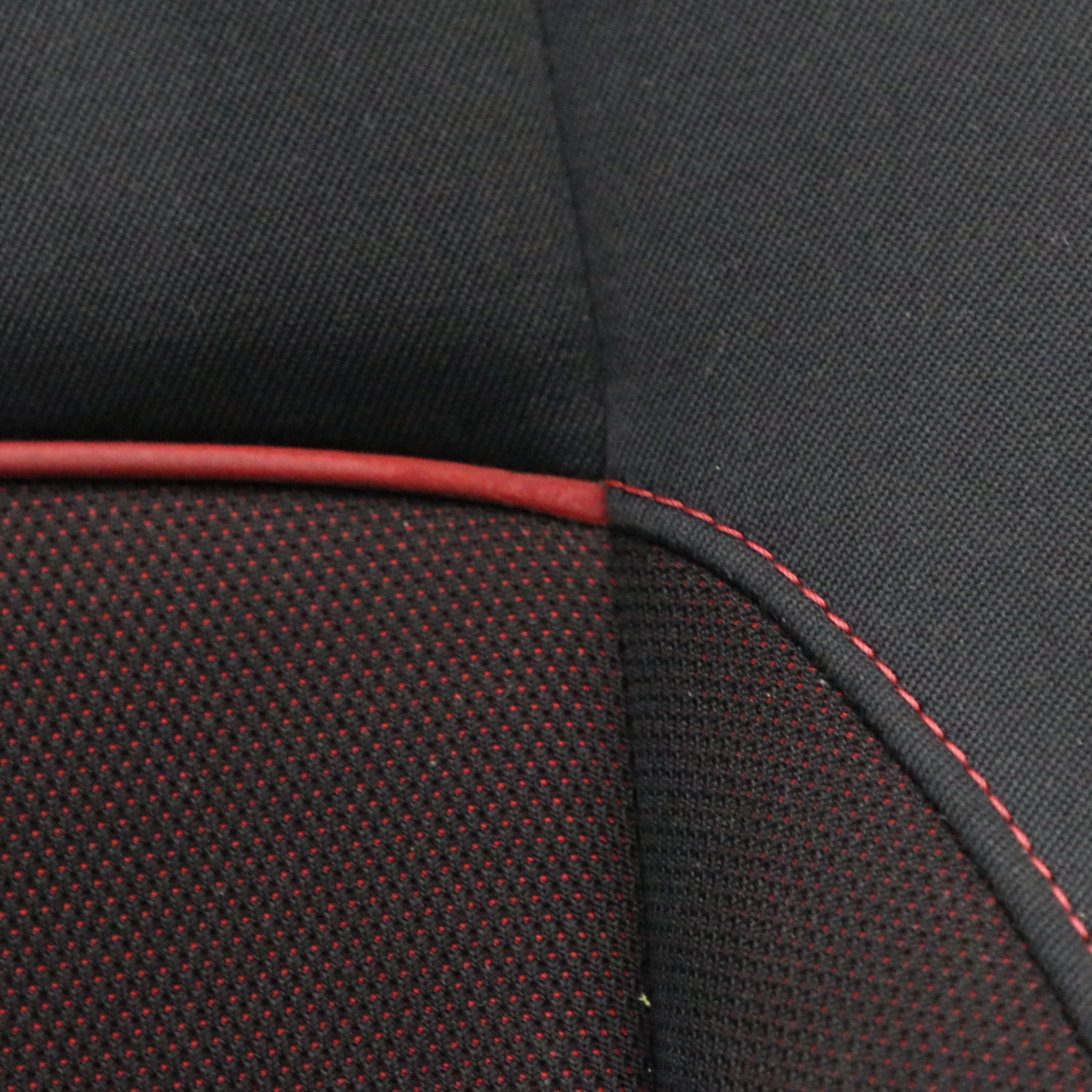 BMW E81 M Sport Front Right O/S Seat Cloth Fabric Network Cranberry Red