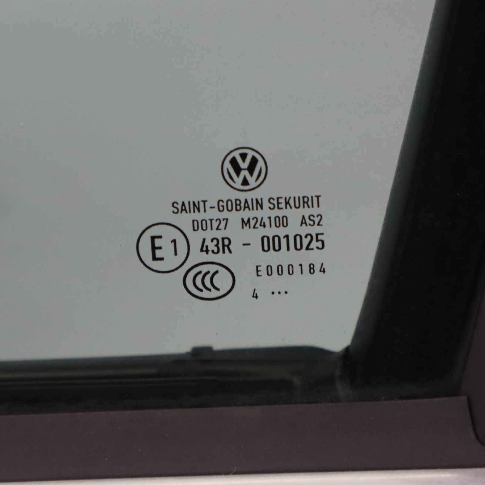 Volkswagen VW Tiguan 5N Porte avant gauche côté Pepper Grey - D7R