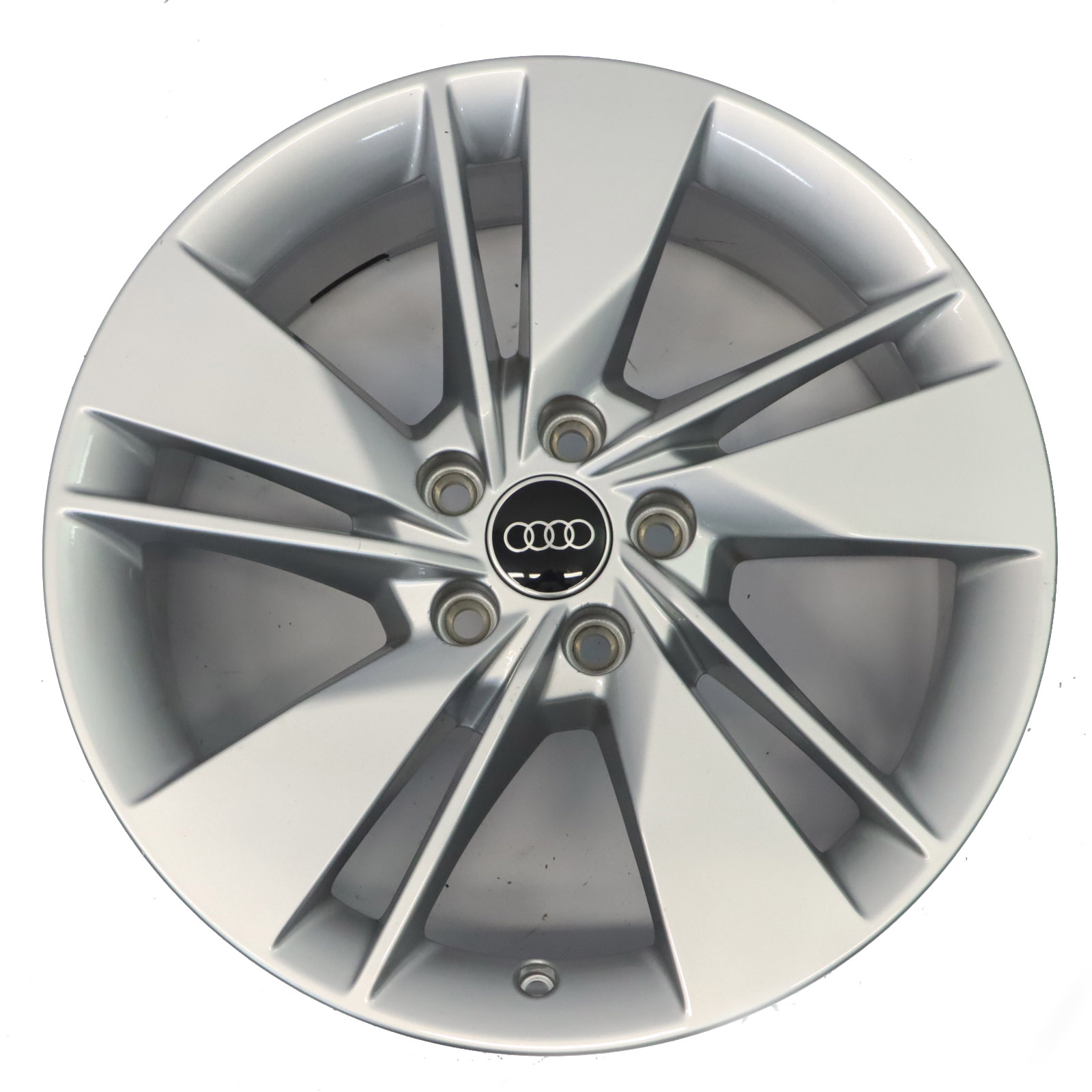 Audi Q2 GA Jante en alliage argenté 18" ET:45 7J 81A601025AL