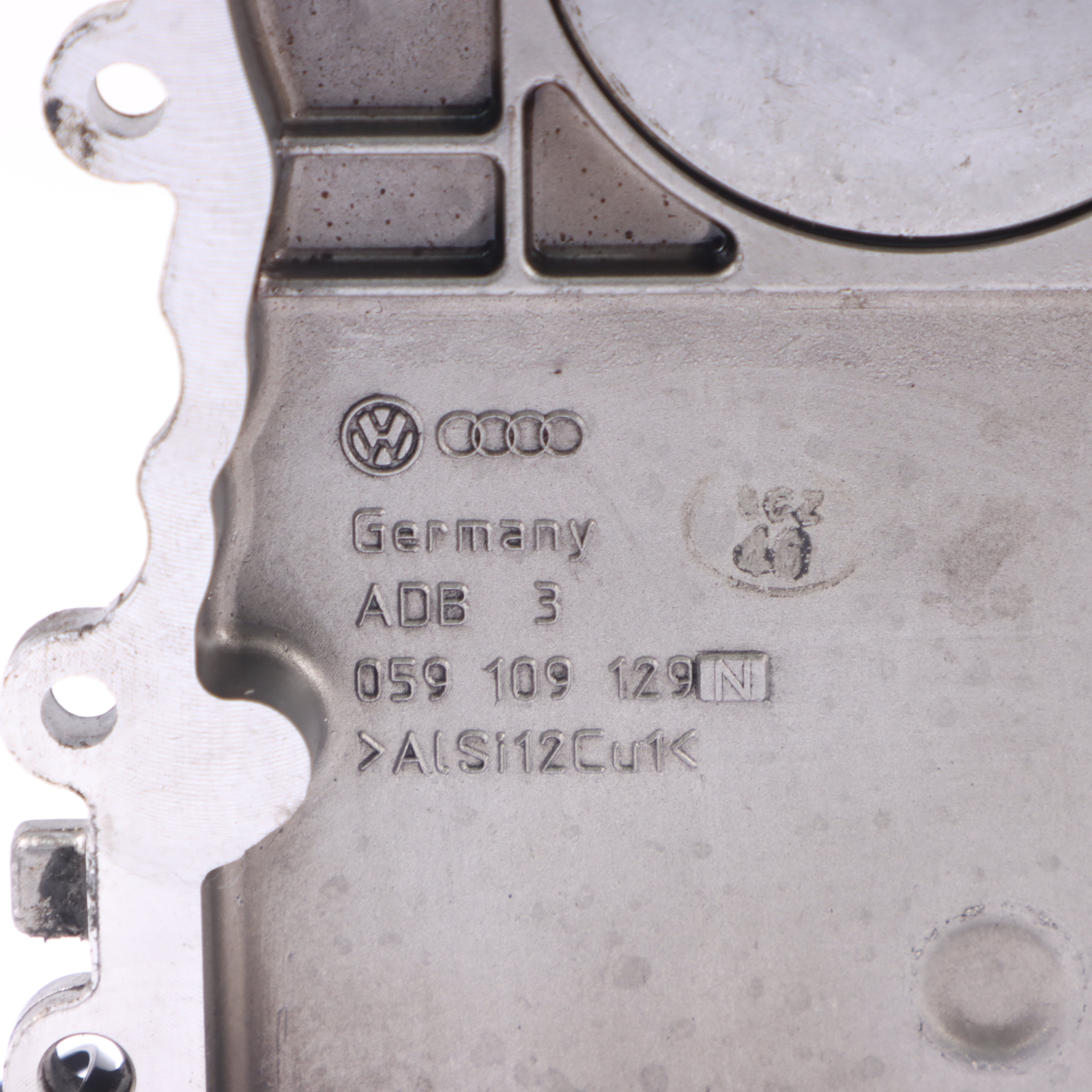 Audi A5 8T Boîtier chaîne distribution moteur Plaque recouvrement 059109129N