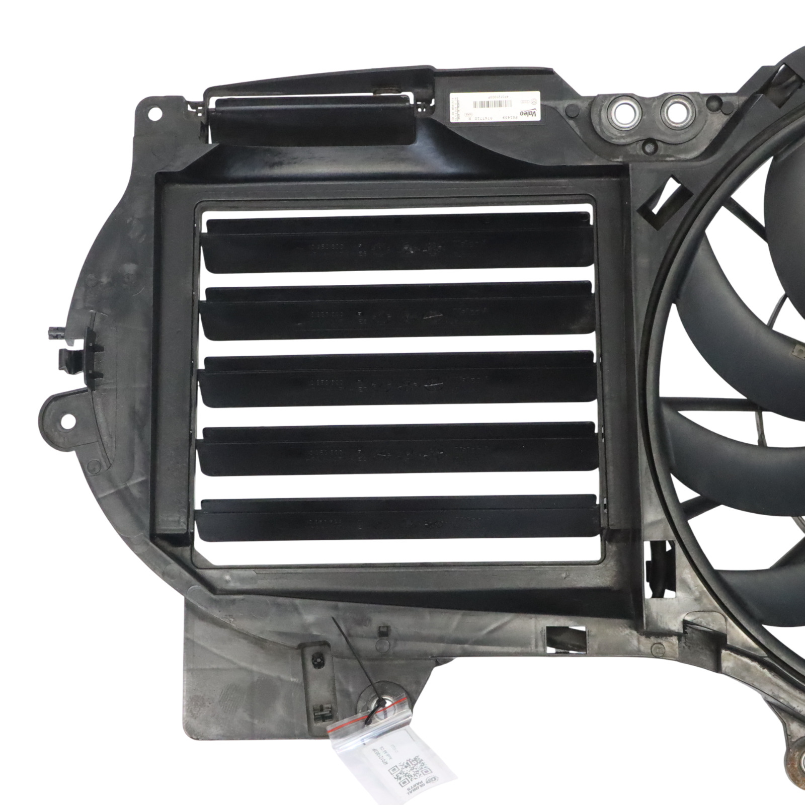 Audi A6 C6 2.0 TDI CAHA Diesel Diffuseur Ventilateur de radiateur 4F0121003P