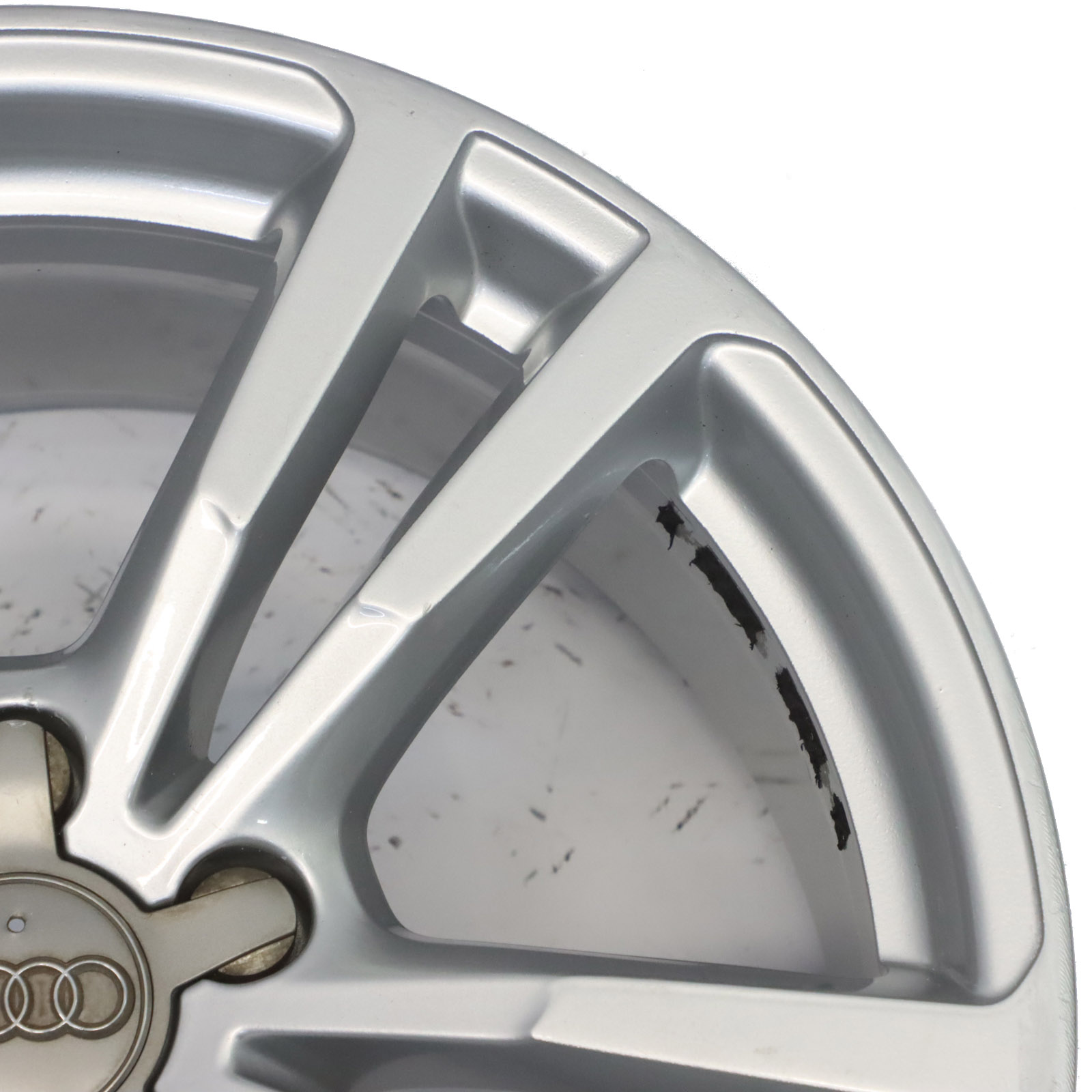 Audi A3 8V Jante argentée en alliage 18" 8J ET46 Star Spoke 8V0601025BC