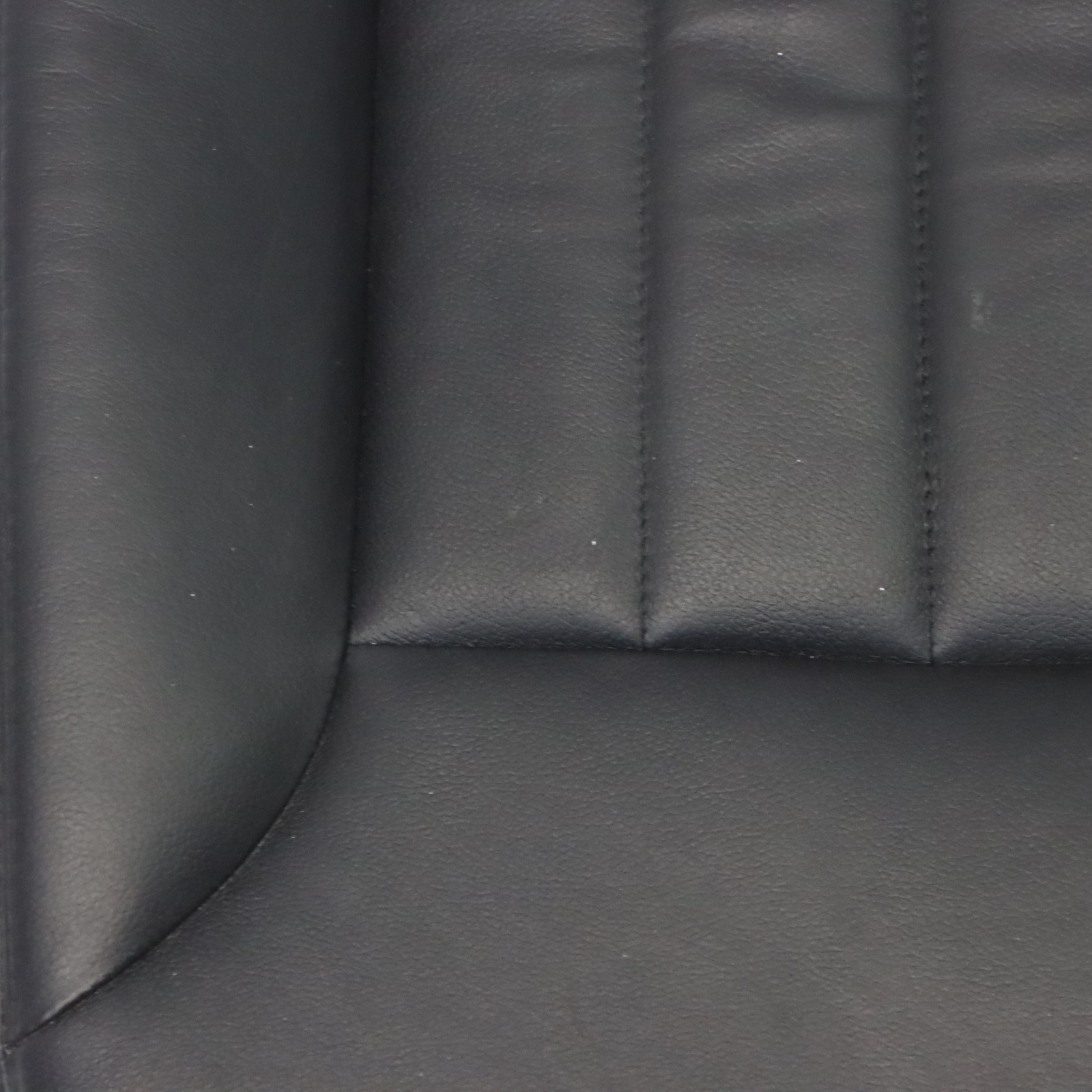 Mercedes R350 V251 Coussin de siège avant gauche Cuir Noir A2519103946