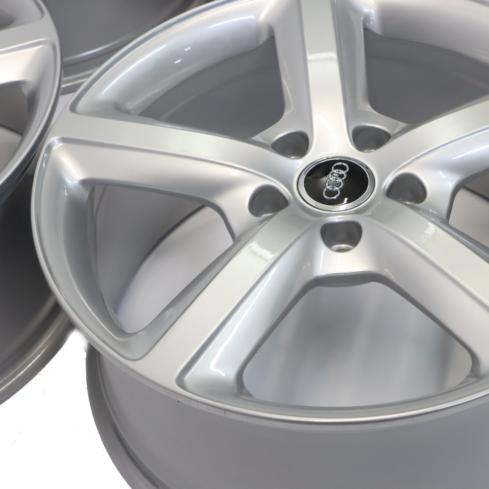 Audi Q7 4L Jantes en alliage argentées Set 20" 9J ET:60 Star Spoke 4L0601025H