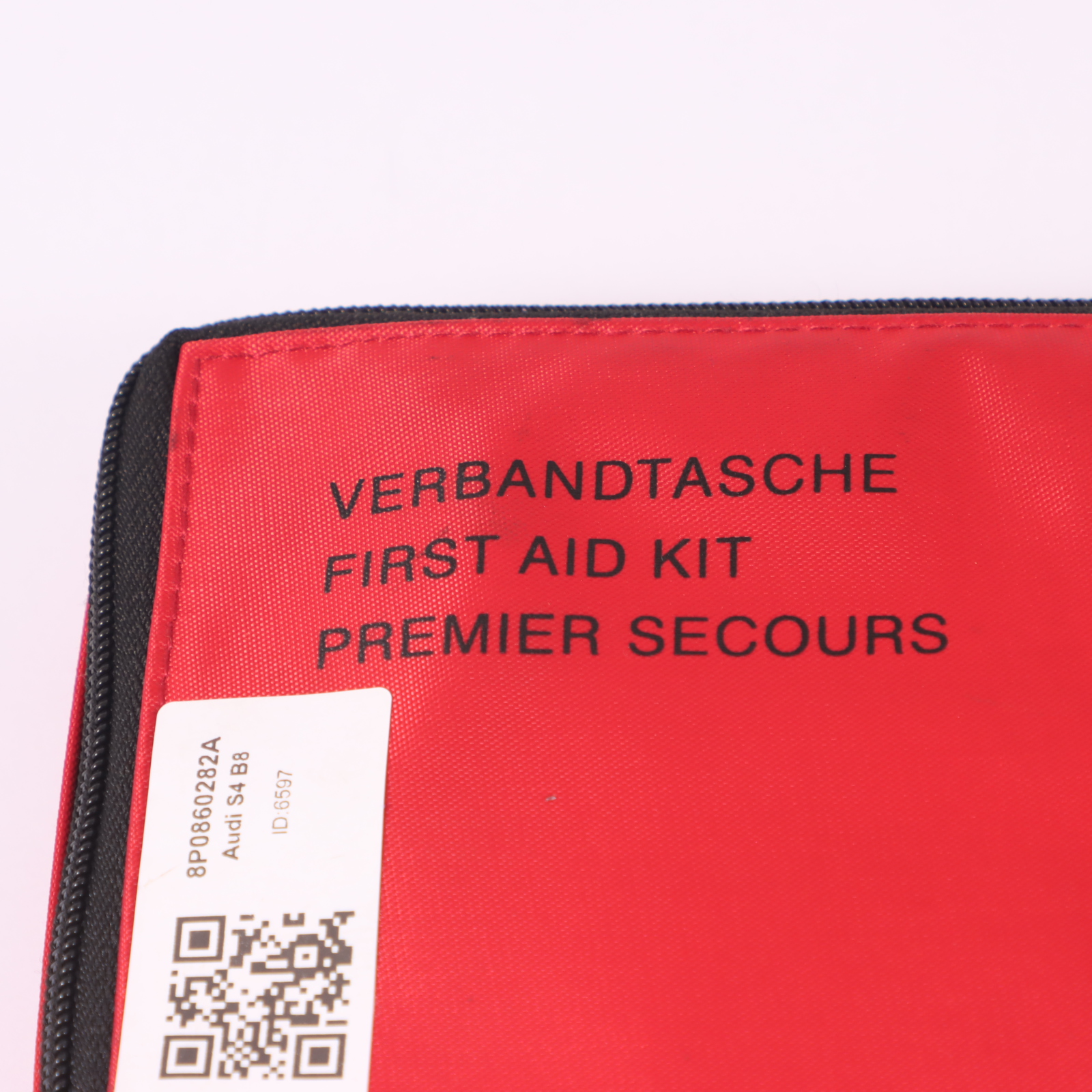 Audi A4 B8 Kit de premiers soins d'urgence Pochette bandages rouge 8P0860282A