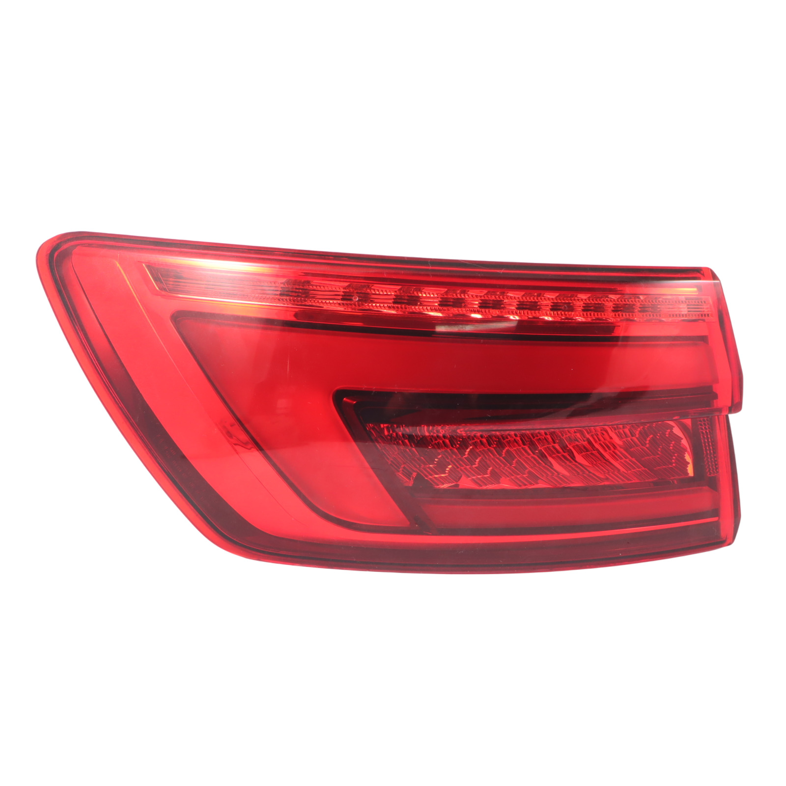 Audi A4 B9 Feu arrière droit 8W9945091