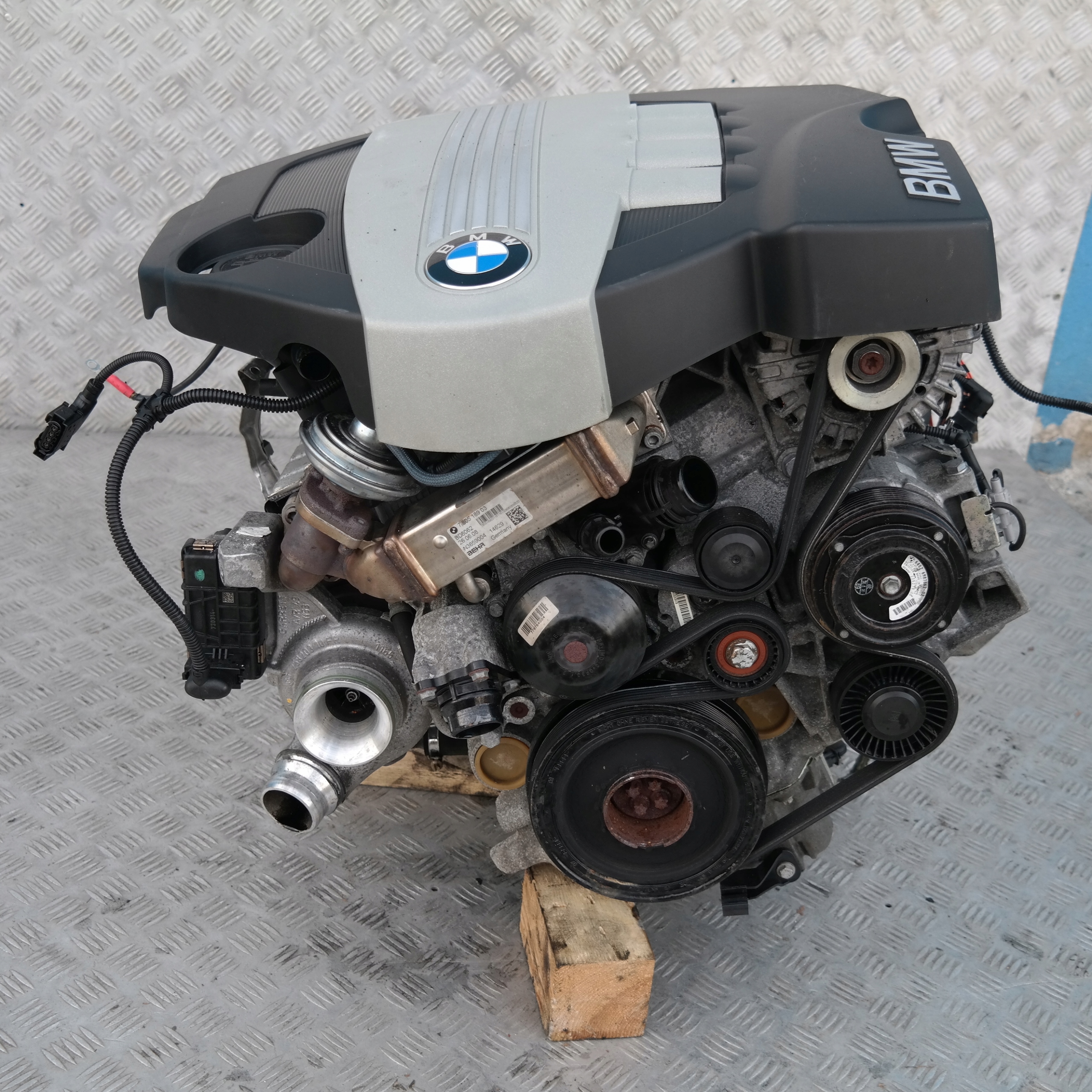 BMW E81 E87 LCI E90 118d 318d N47 Nue Moteur N47D20A Neuf Distribution Garantie