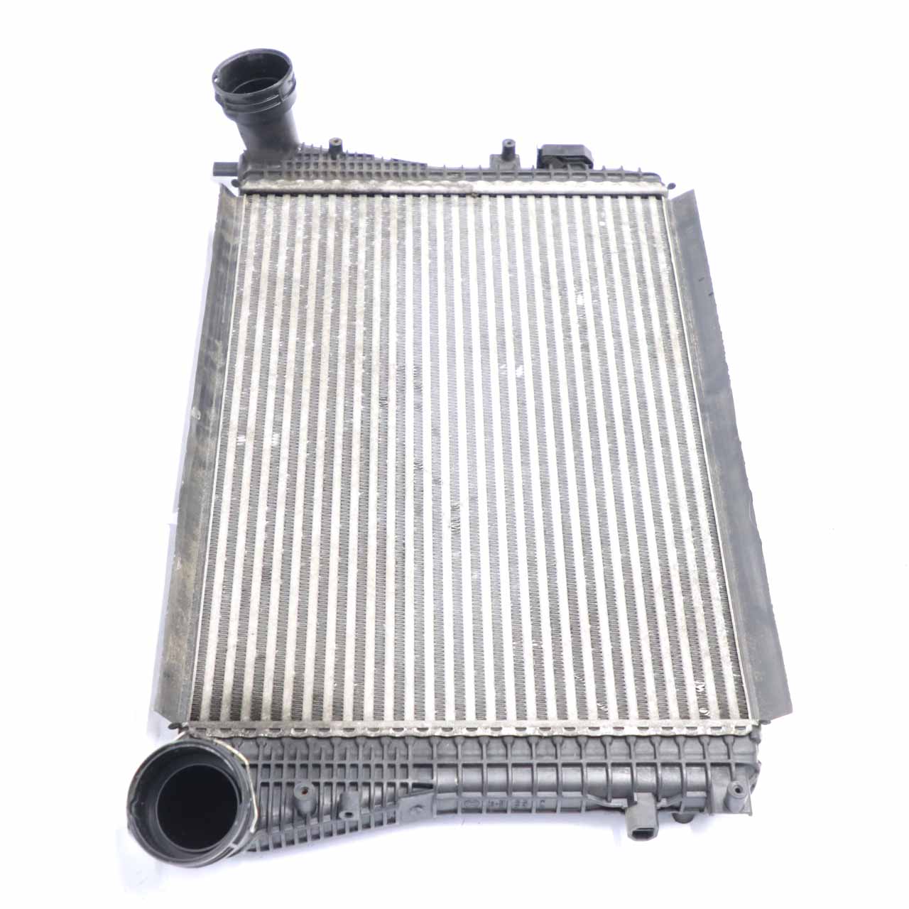 Volkswagen VW Passat B6 Intercooler Charge Air Cooler Radiator 3C0145805P