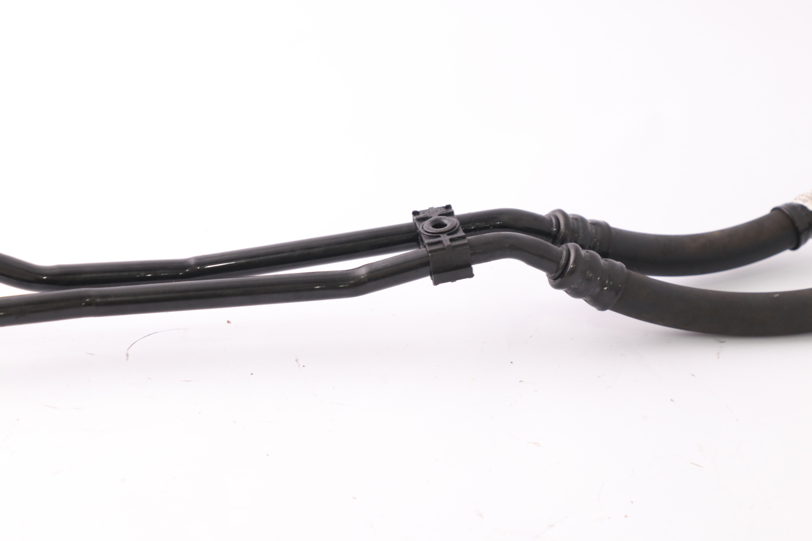 BMW E60 E61 E63 E65 LCI Conduite de Refroidisseur D'Huile Rendements