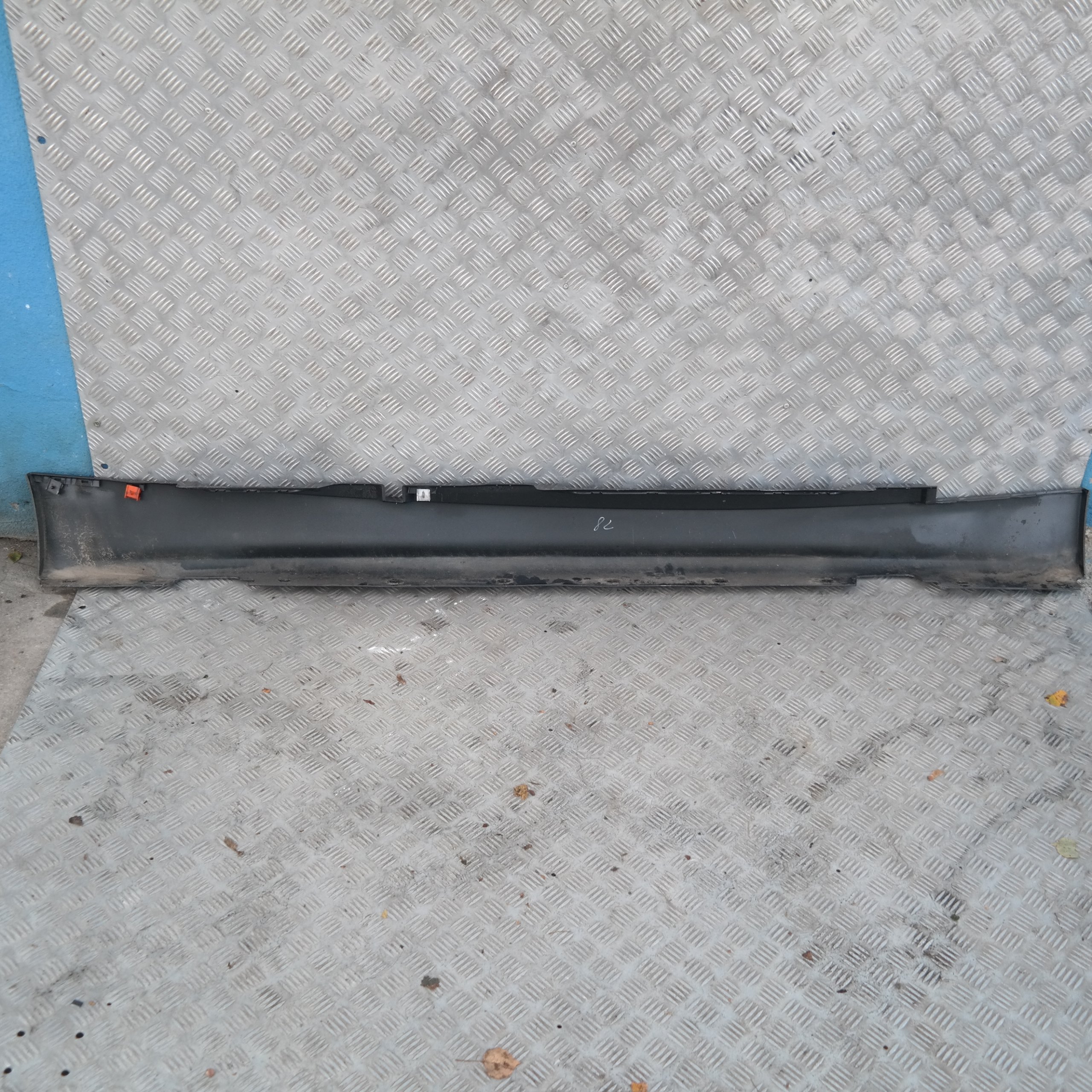 BMW 1 er E87 Bas de porte Couverture Seuil gauche petillant Graphite Metallique