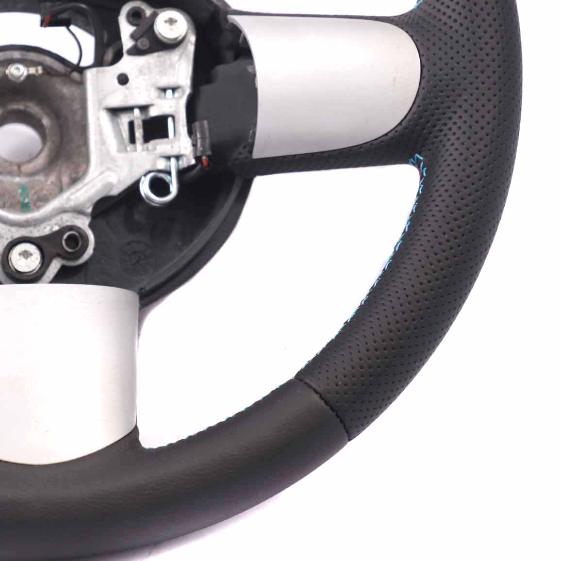 Mini Cooper R50 R52 R53 NEW Black Leather Sport Steering Wheel 6762457