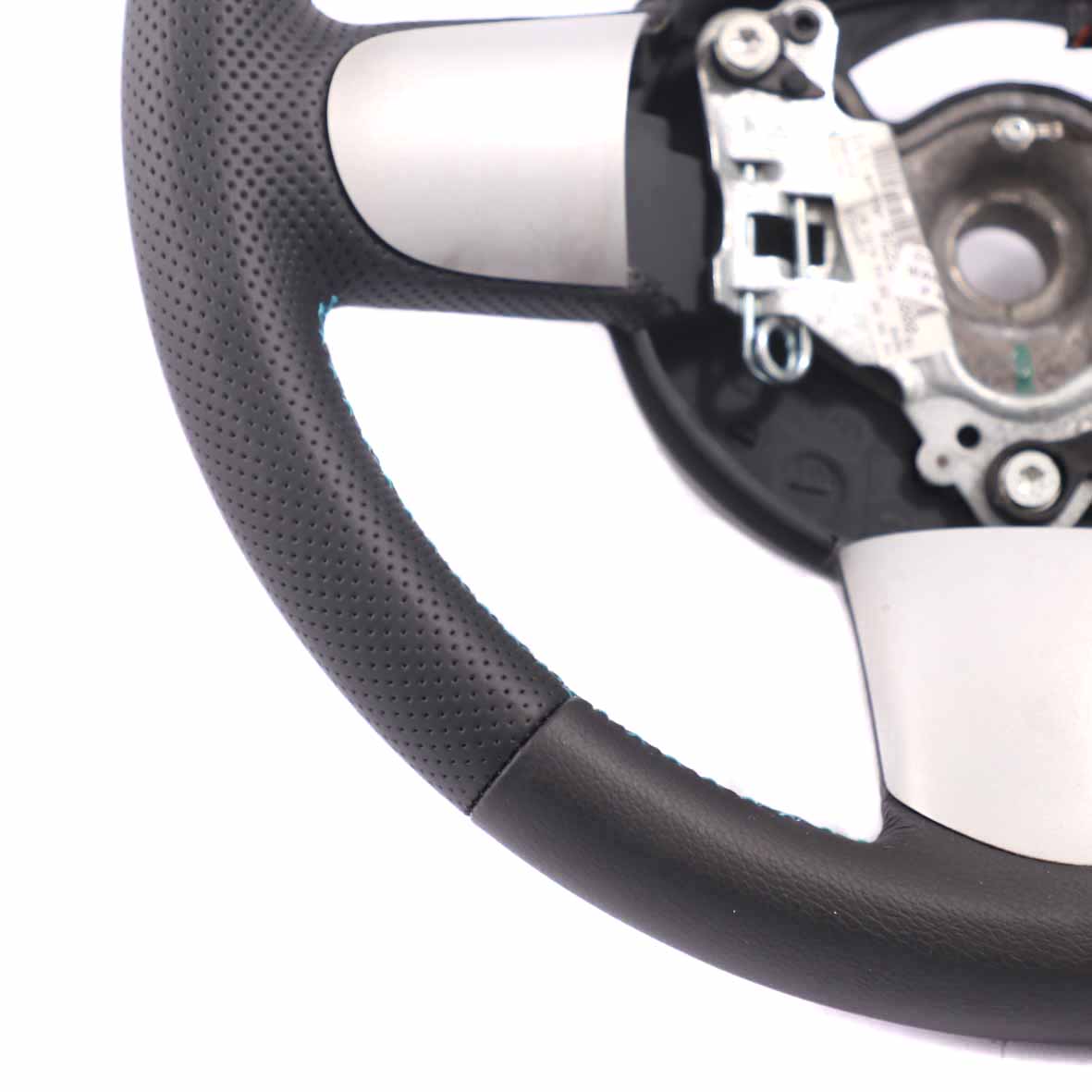 Mini Cooper R50 R52 R53 NEW Black Leather Sport Steering Wheel 6762457