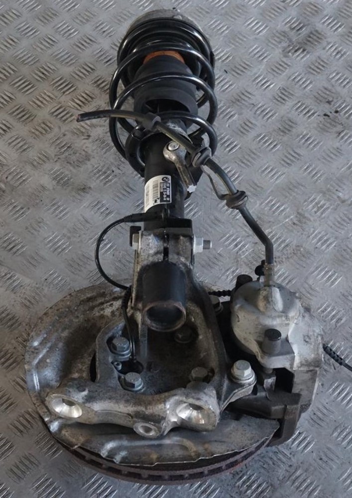 BMW Z4 E89 18i Roadster Suspension avant droite jambe de frein essieu disque