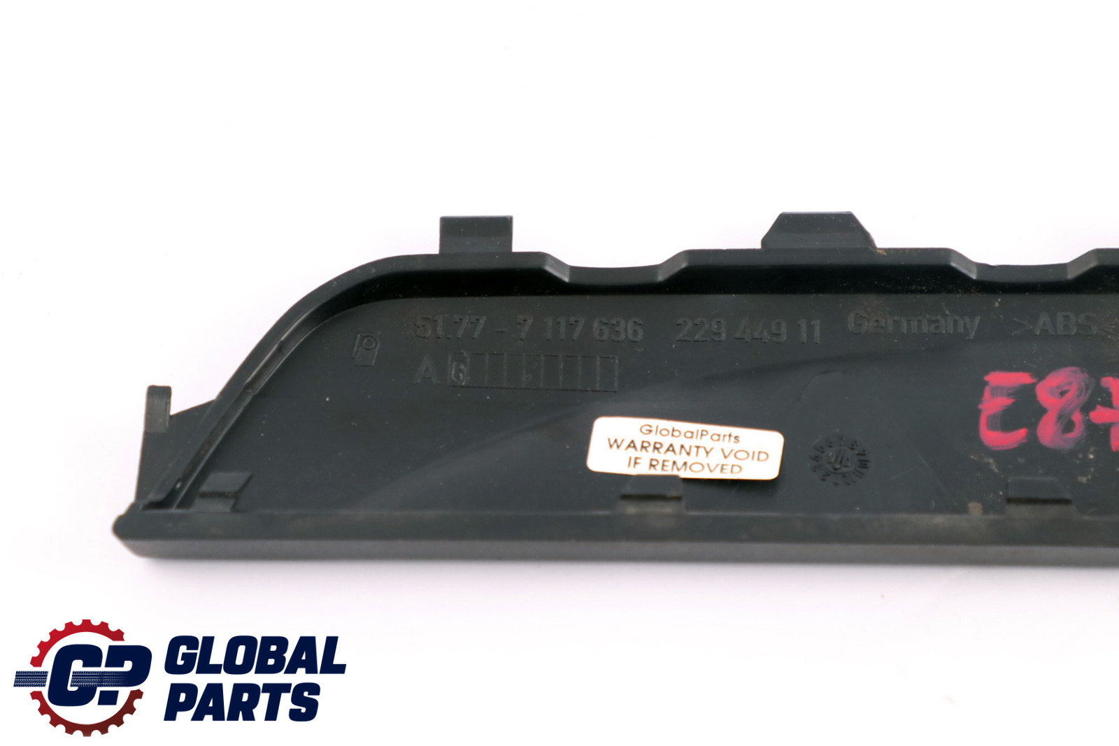 BMW 1 SERIES E87 E87N REAR RIGHT ENTRANCE COVER O/S/R DRIVERS 7117636