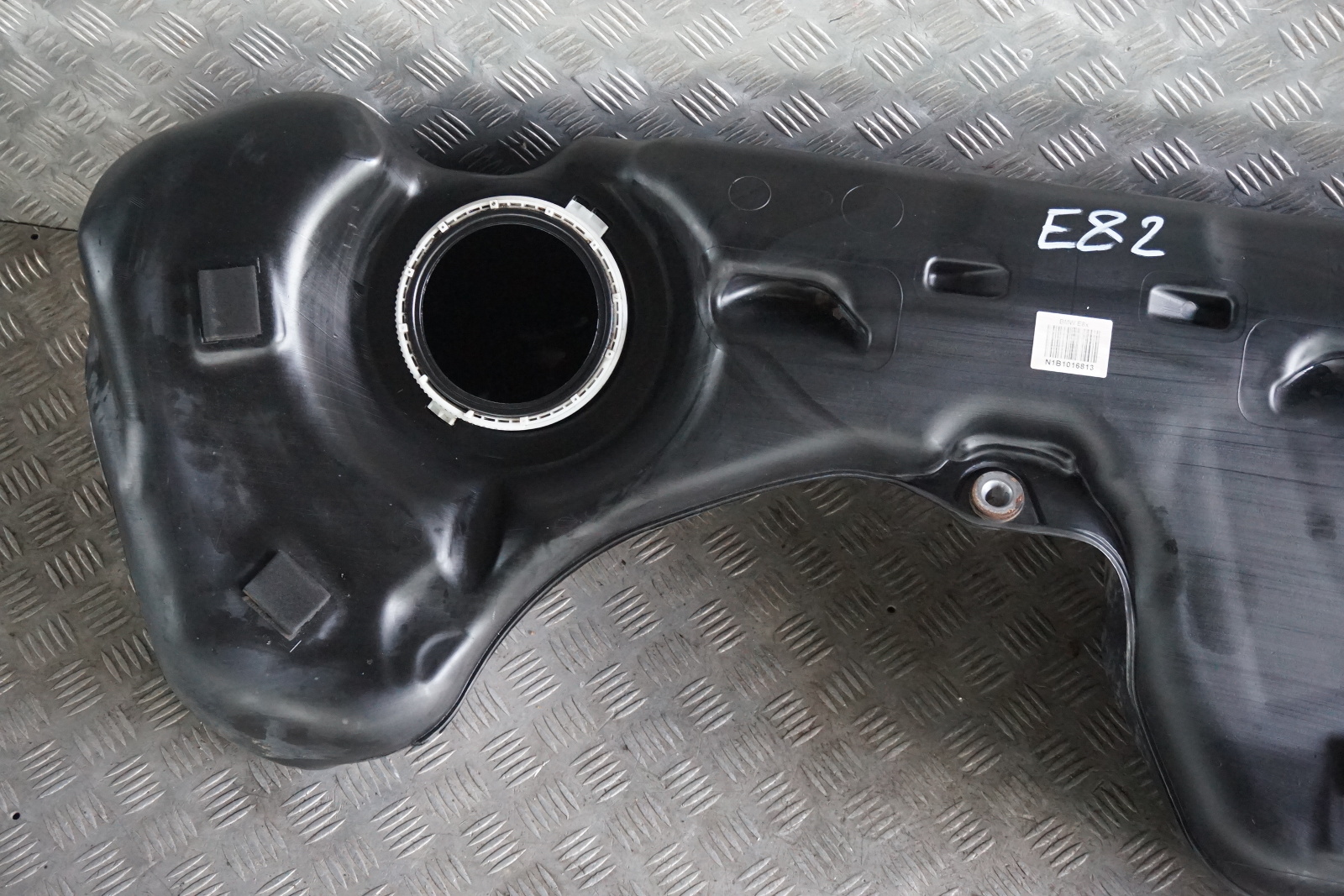 BMW E82 E88 Reservoir de carburant nu Diesel 118d 120d 123d N47 N47S