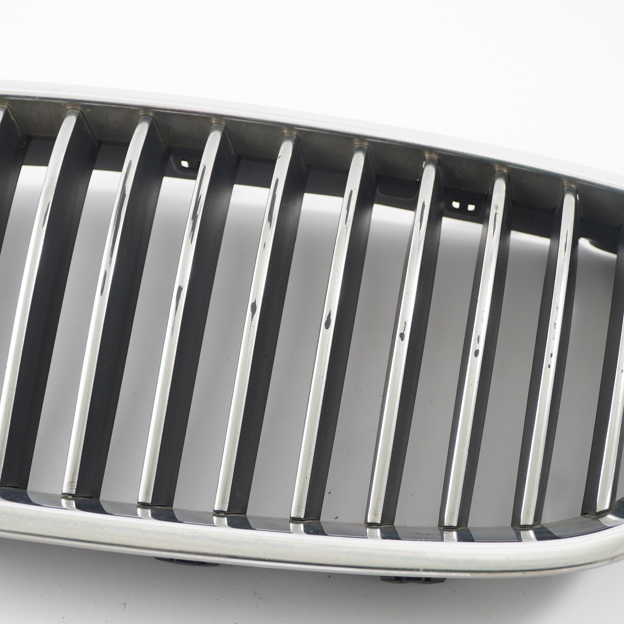 Grille BMW X6 E71 X5 E70 Pare-chocs avant Grille Reinette avant gauche 7305589