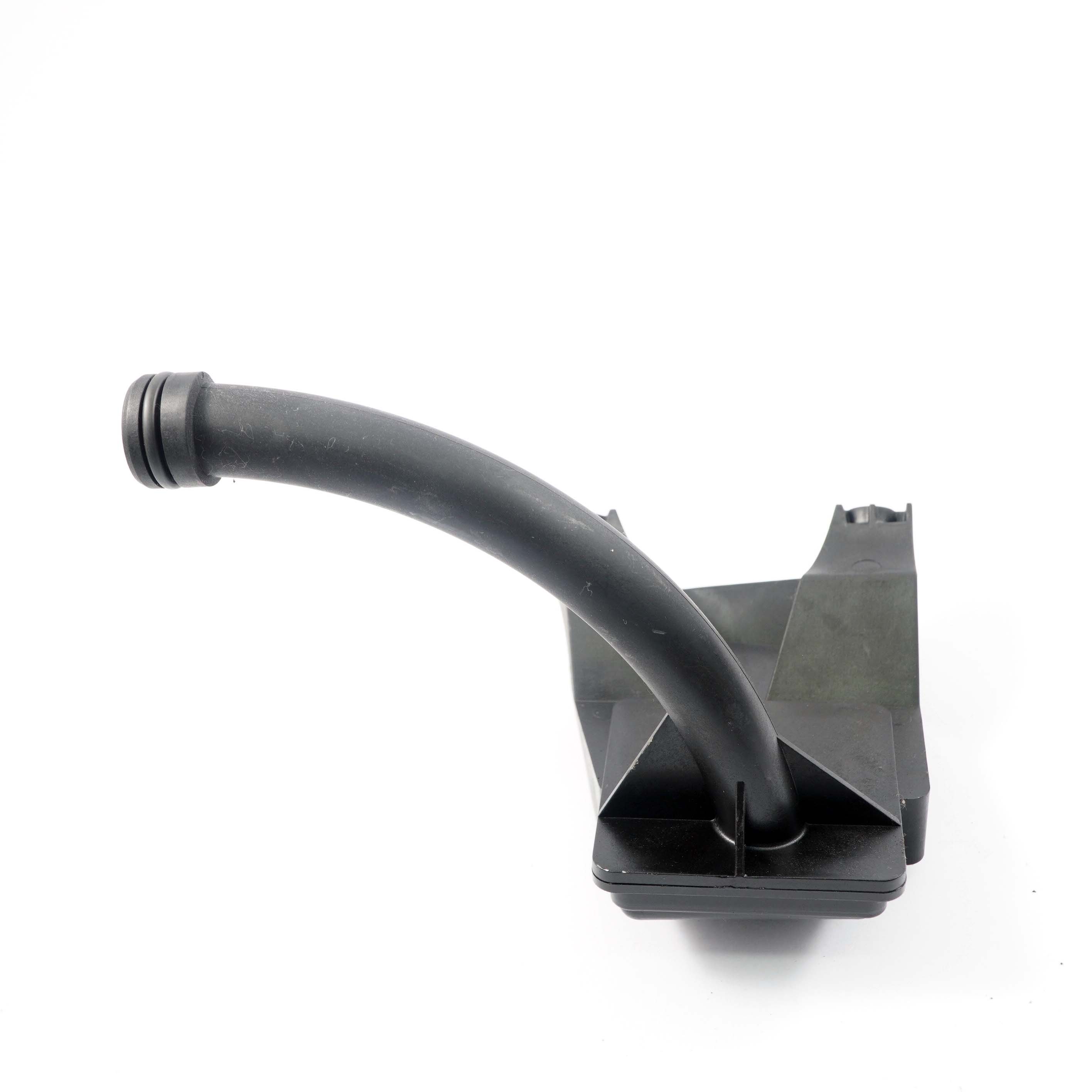 BMW E87 E90 Tuyau d'aspiration du carter d'huile du moteur N46 essence 7500328