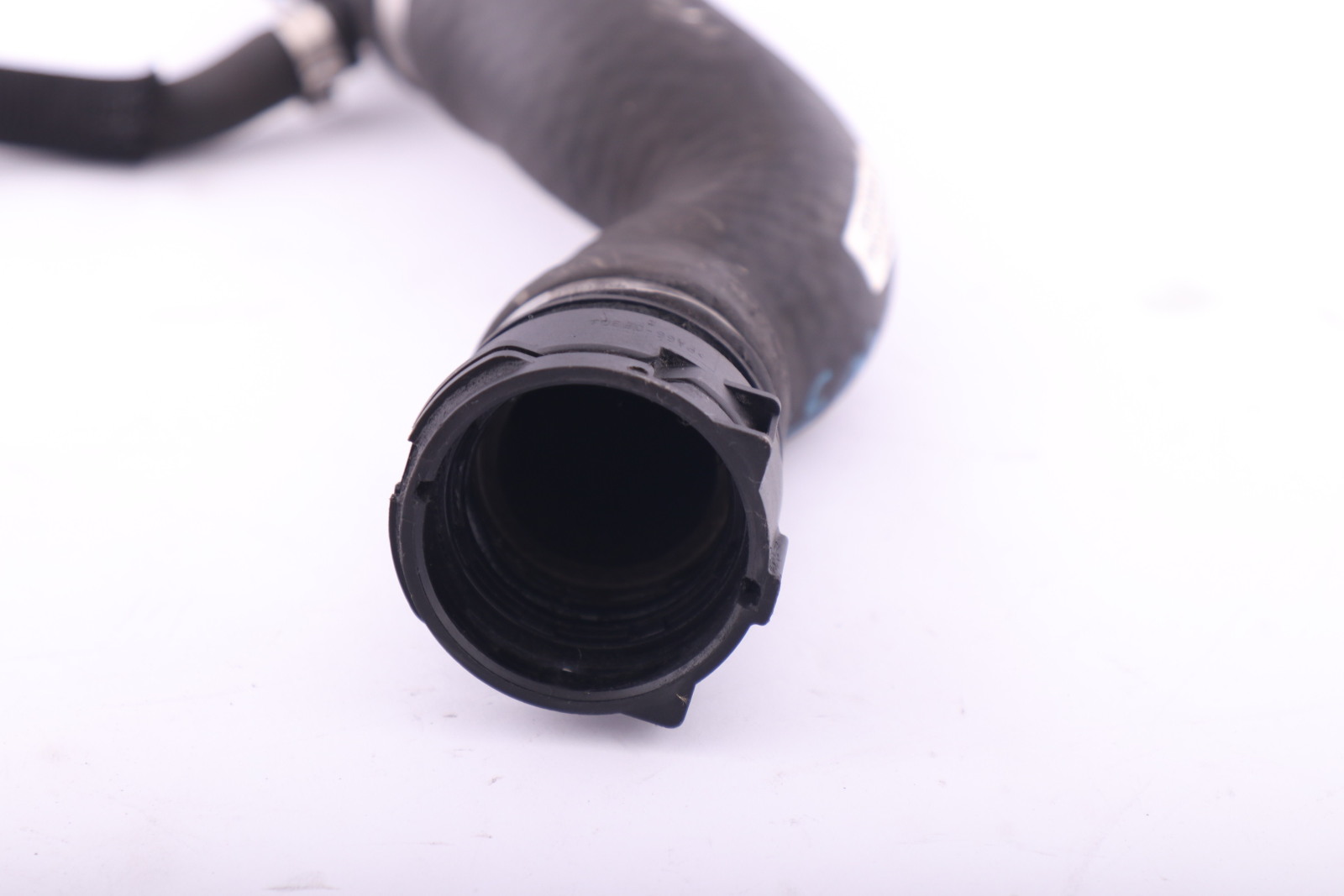 BMW E81 E87 E90 E91 E92 Radiator Engine Cooling Hose Pipe Petrol 7618510