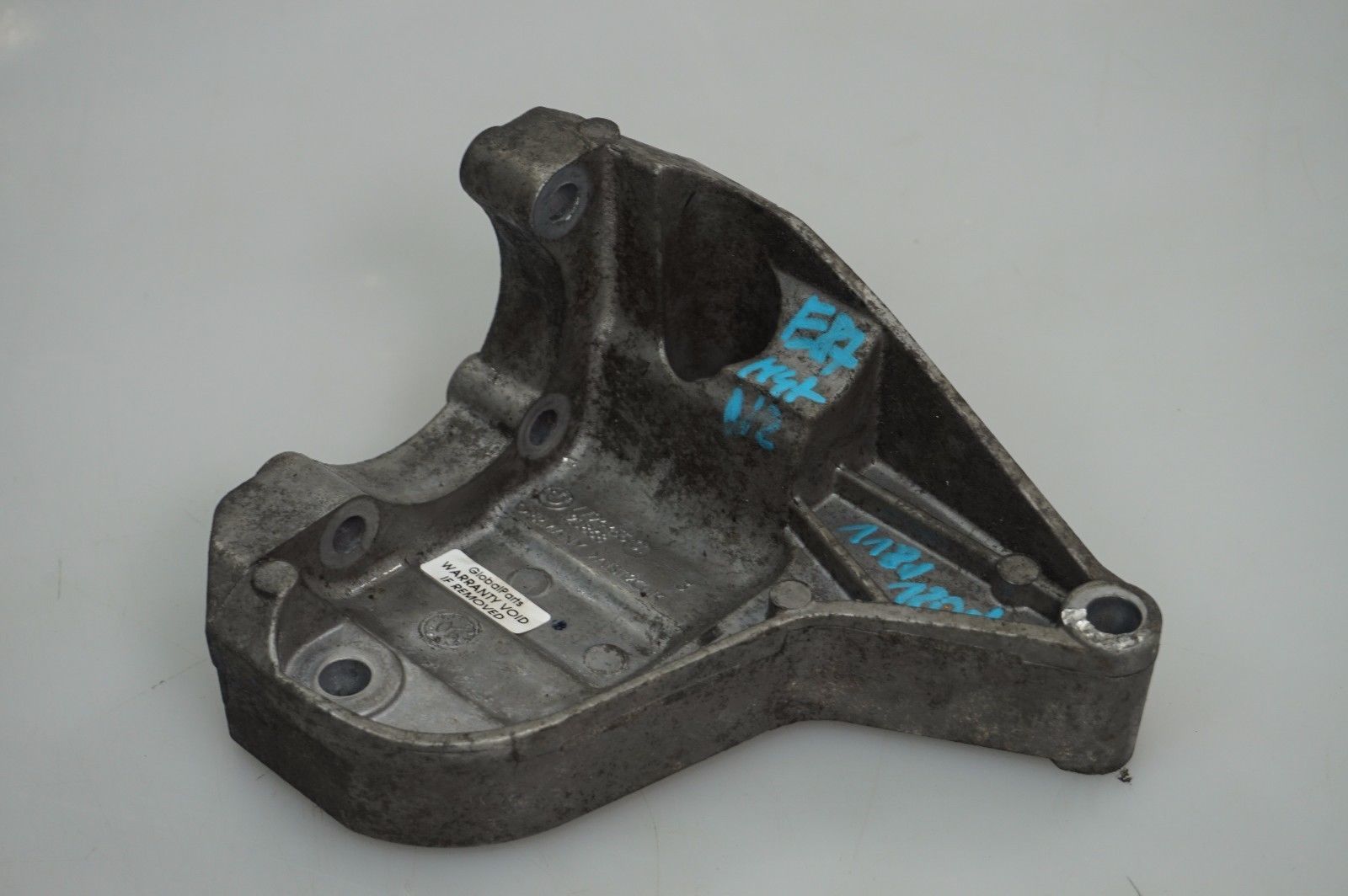 BMW 1 3 Serie e87 e90 e91 e92 e93 Support Pompe de Direction Assistee 7794455