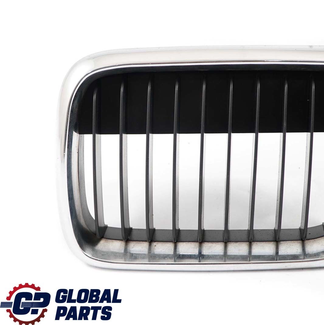 BMW 3 E36 Grille Decorative Cadre Chrome a Gauche 8195091