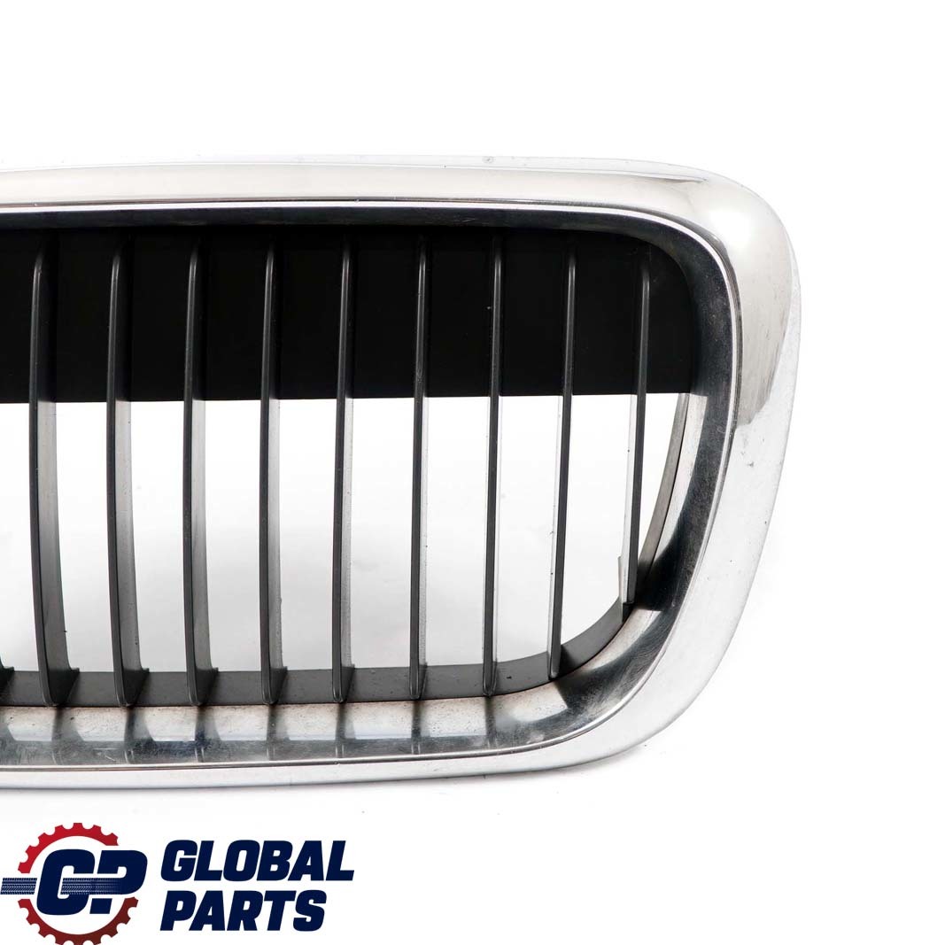 BMW 3 E36 Grille Decorative Cadre Chrome a Gauche 8195091