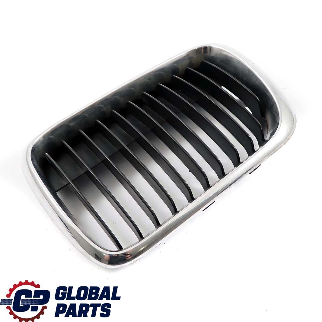 BMW 3 E36 Grille Decorative Cadre Chrome a Gauche 8195091