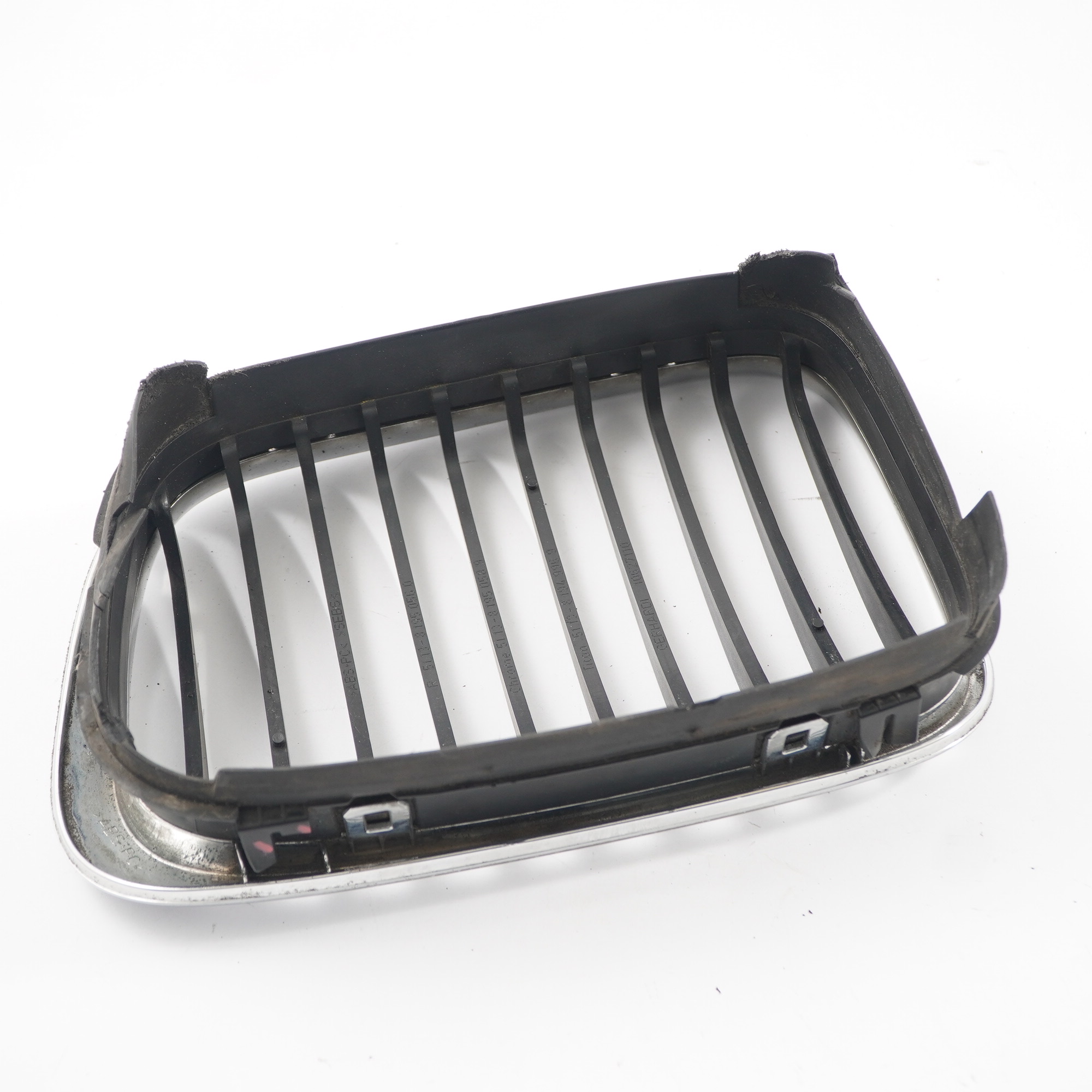 BMW 3 Series E46 Pare-chocs avant Grille centrale droite chromé 8208490