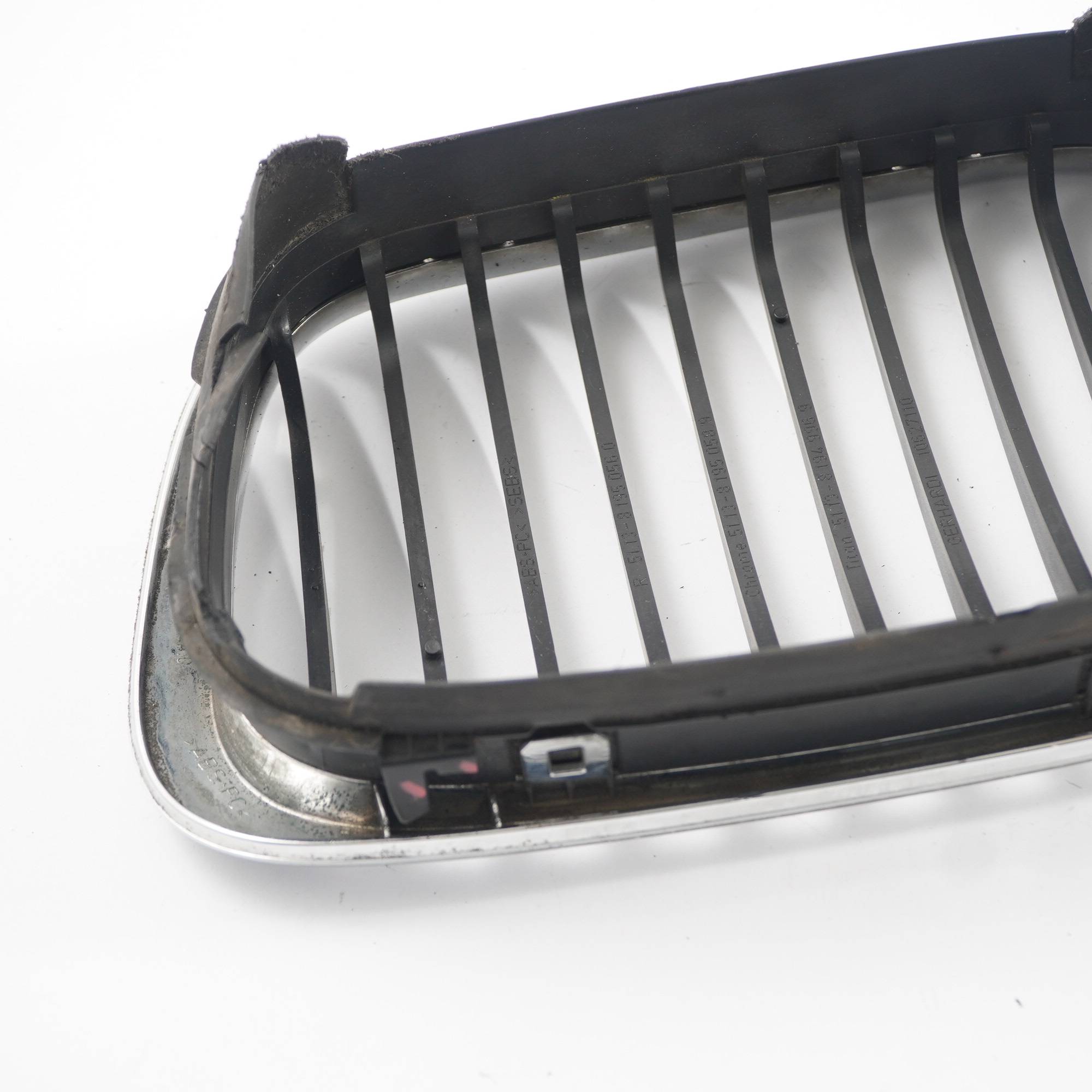 BMW 3 Series E46 Pare-chocs avant Grille centrale droite chromé 8208490