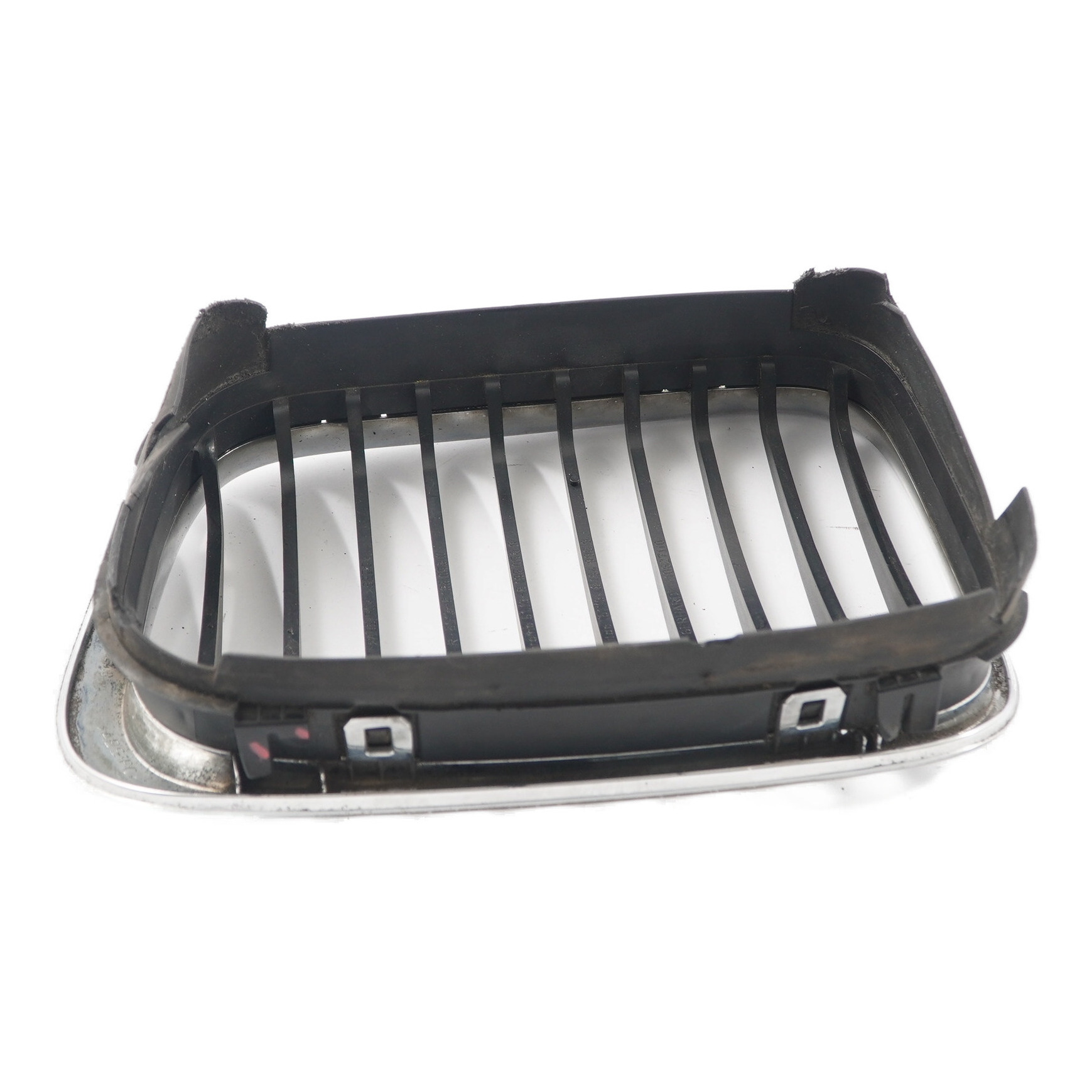 BMW 3 Series E46 Pare-chocs avant Grille centrale droite chromé 8208490