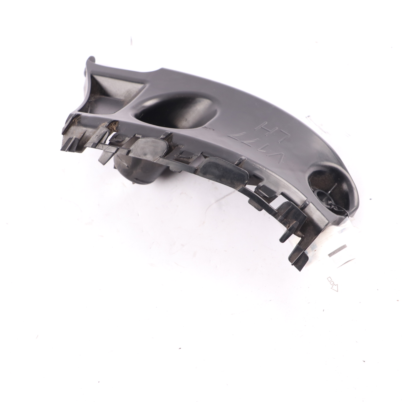 Mercedes W177 Support de pare chocs arrière gauche A1778853502