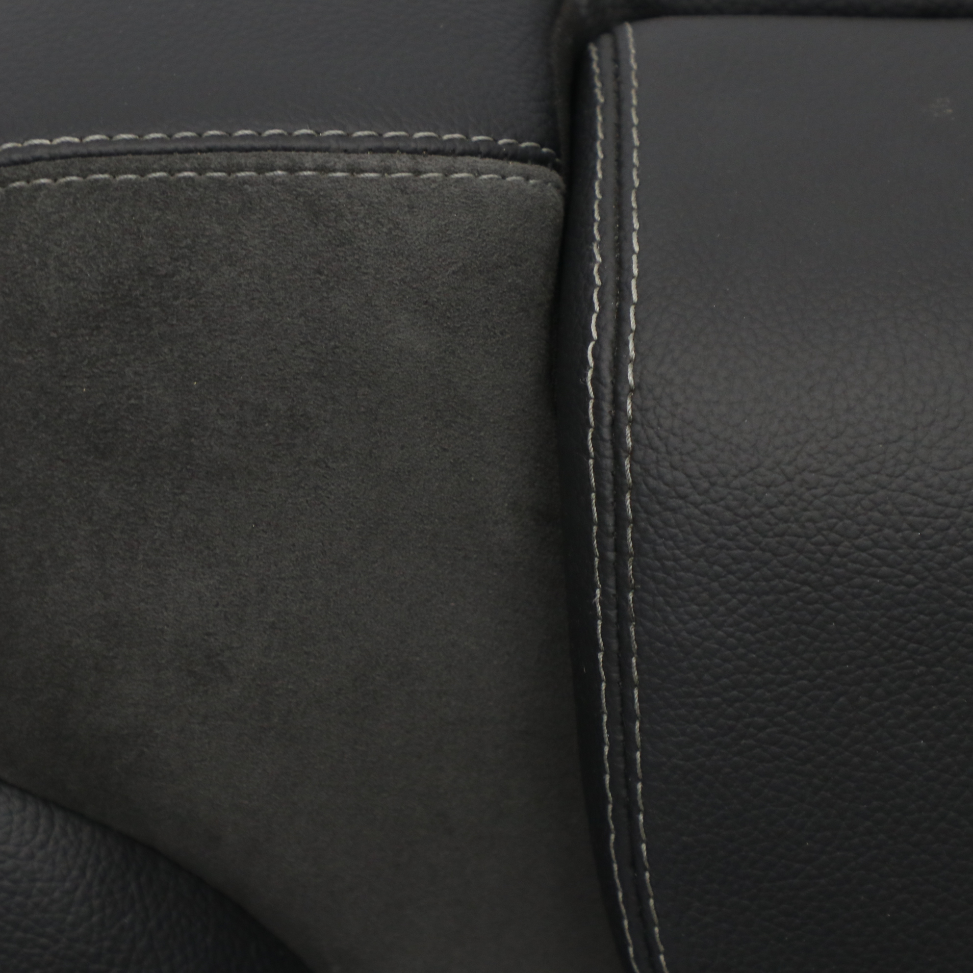 Mercedes W251 Recouvrement de banquette arrière gauche Alcantara Anthracite