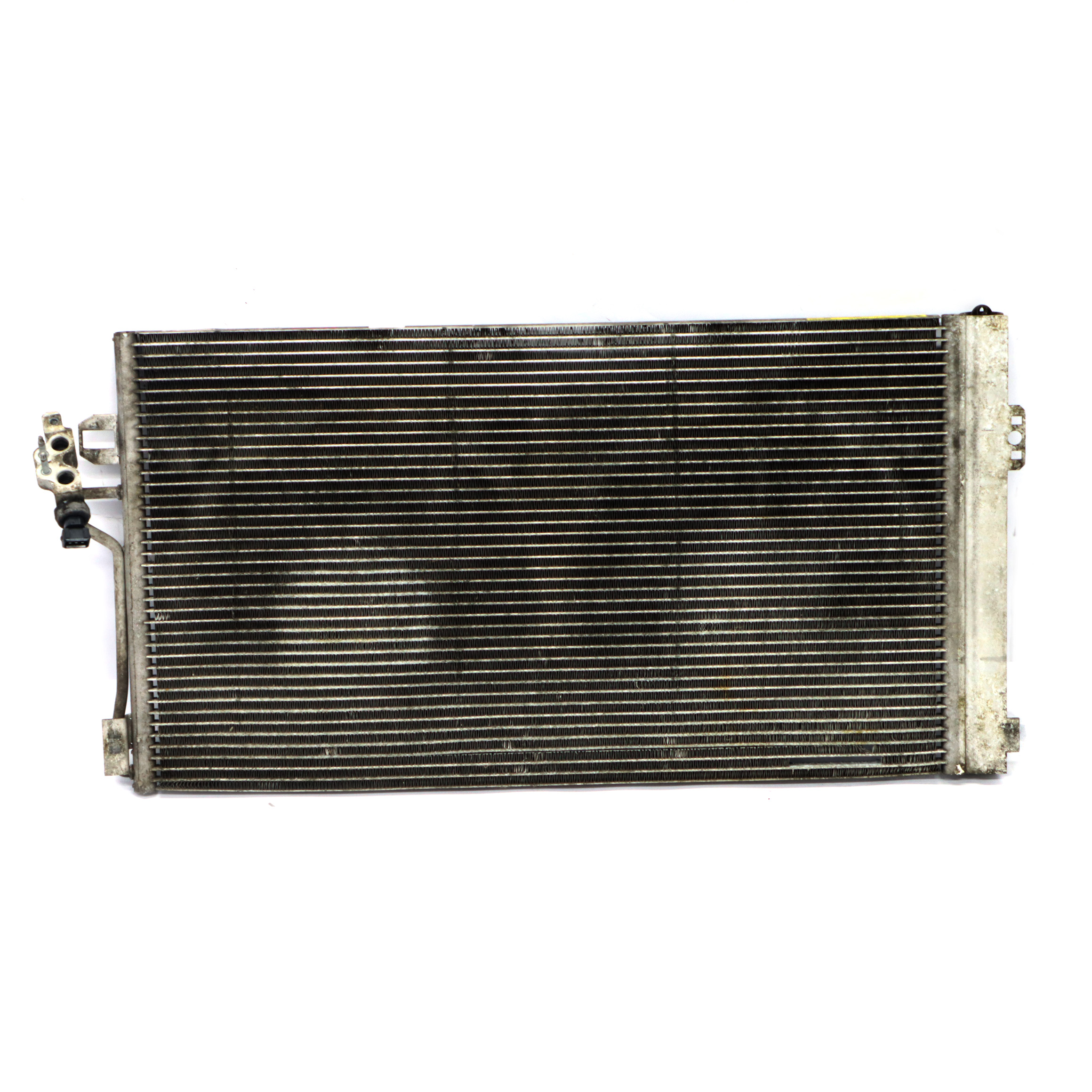 Mercedes W639 Climatisation Refroidissement Radiateur Condenseur A/C A6398350270