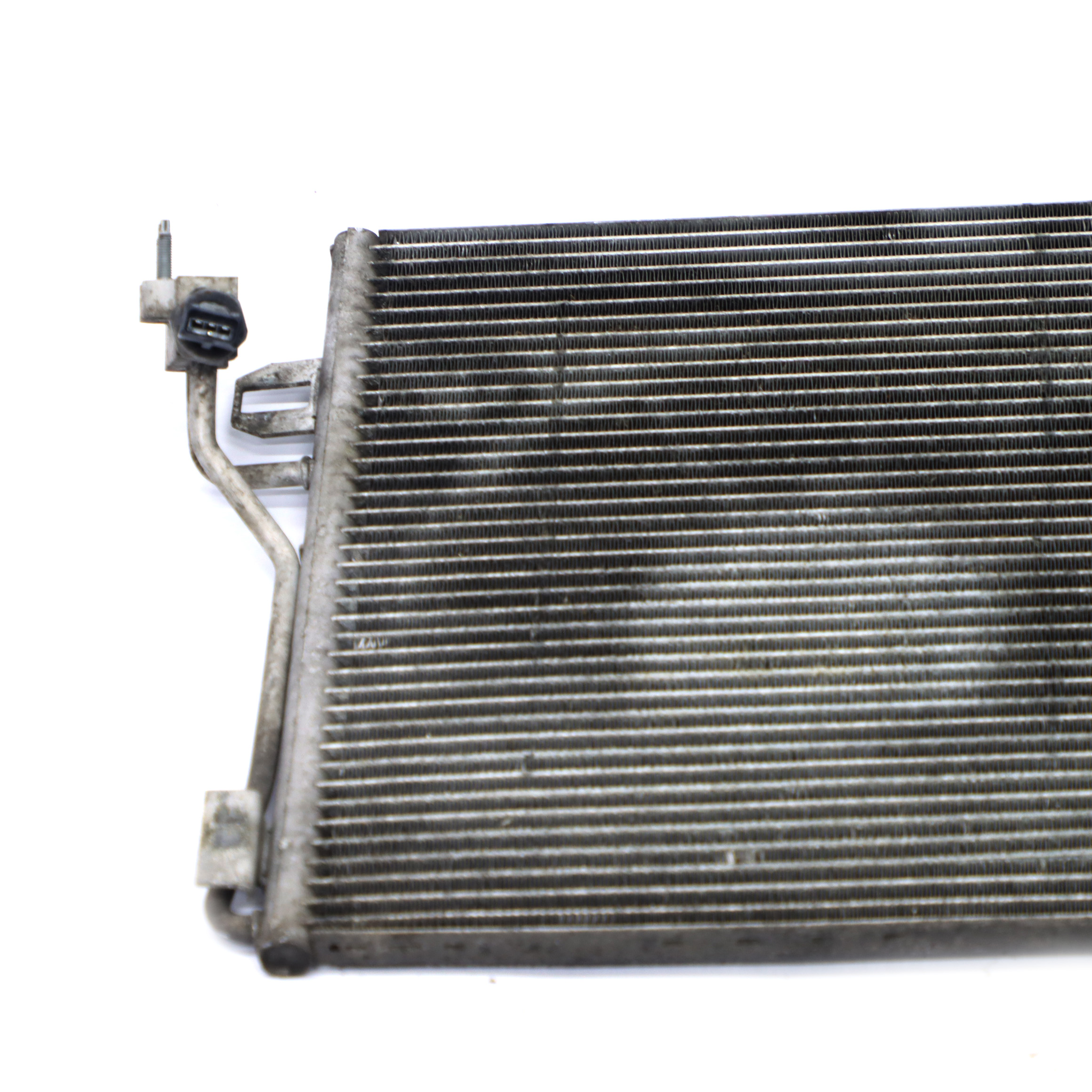 Mercedes W639 Climatisation Refroidissement Radiateur Condenseur A/C A6398350270