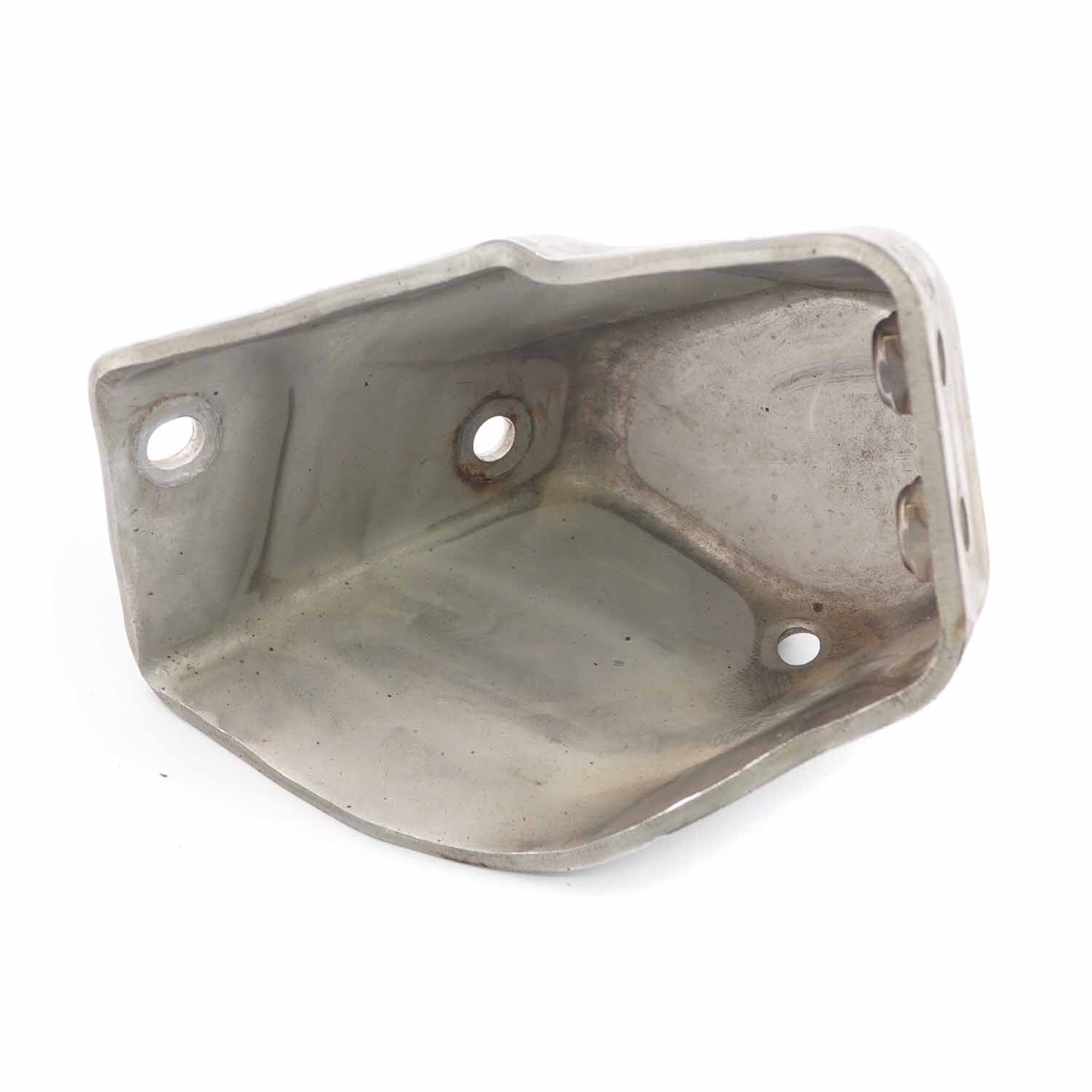 Mercedes W910 Support pour convertisseur catalytique d'échappement A9104921700